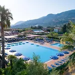 - Sporting Club Hotel