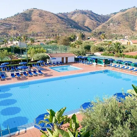 - Sporting Club Hotel