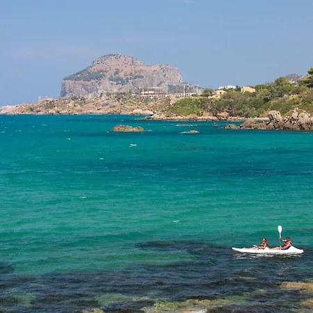 - Sporting Club Hotel 3*