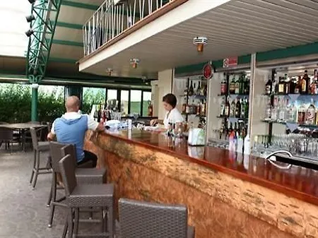 - Sporting Club Hotel