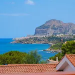 - Sporting Club Hotel