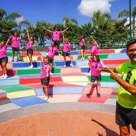 - Sporting Club 3* 체팔루