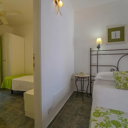 - Sporting Club Hotel 3*