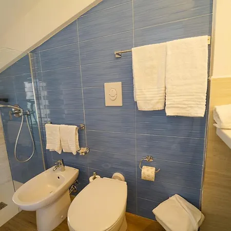 - Sporting Club Hotel 3*