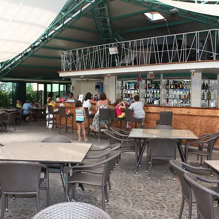 - Sporting Club 호텔 3*