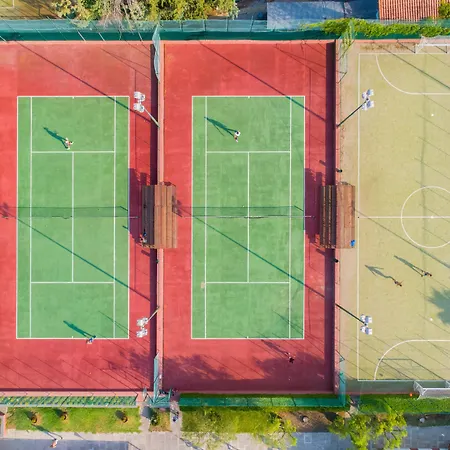 - Sporting Club 호텔 체팔루