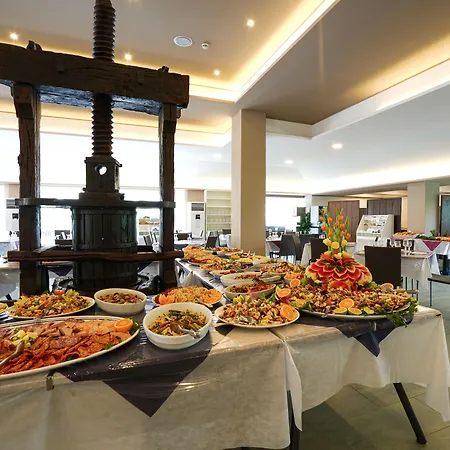 - Sporting Club Hotel Cefalù