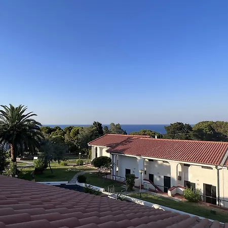 - Sporting Club Hotel 3*