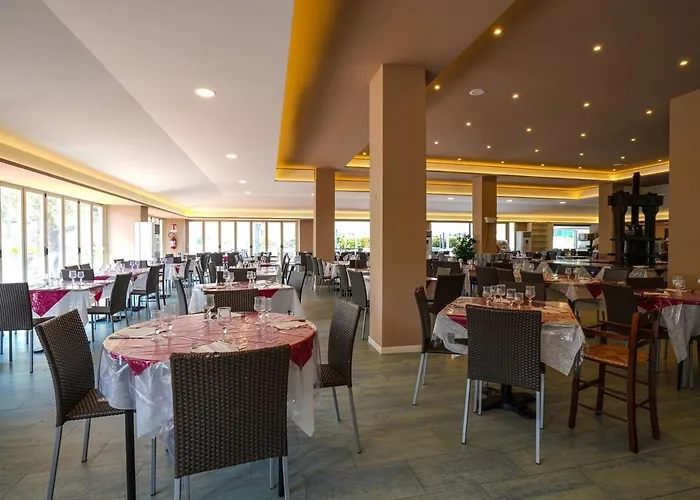 - Sporting Club 3* Cefalù