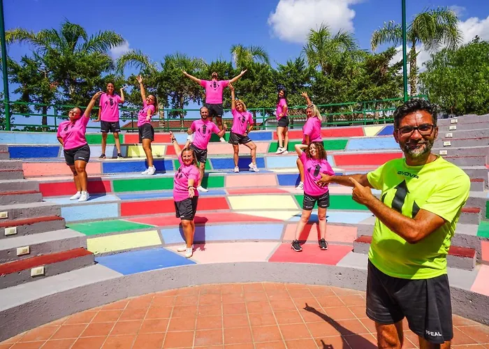 - Sporting Club 3* Чефалу